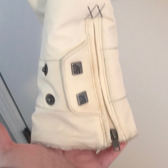 Mountain Hard Wear Creamy Winter White Jacket with Hood L - Picture 4 of 9